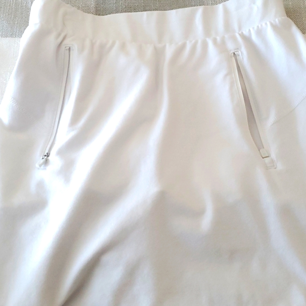 Talbot white skorts elastic band waist
